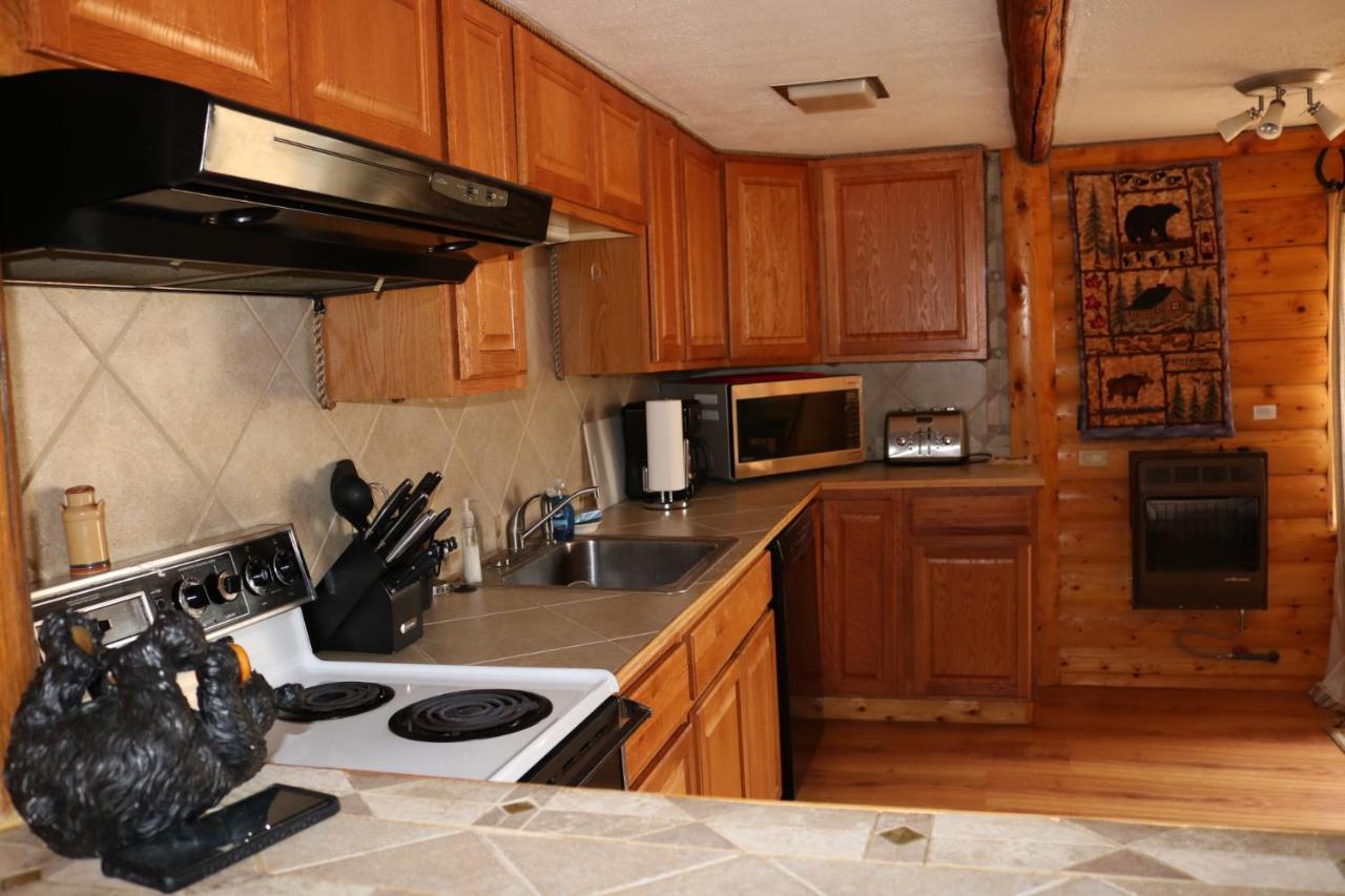 Wapiti Mountain Cabins Exterior photo