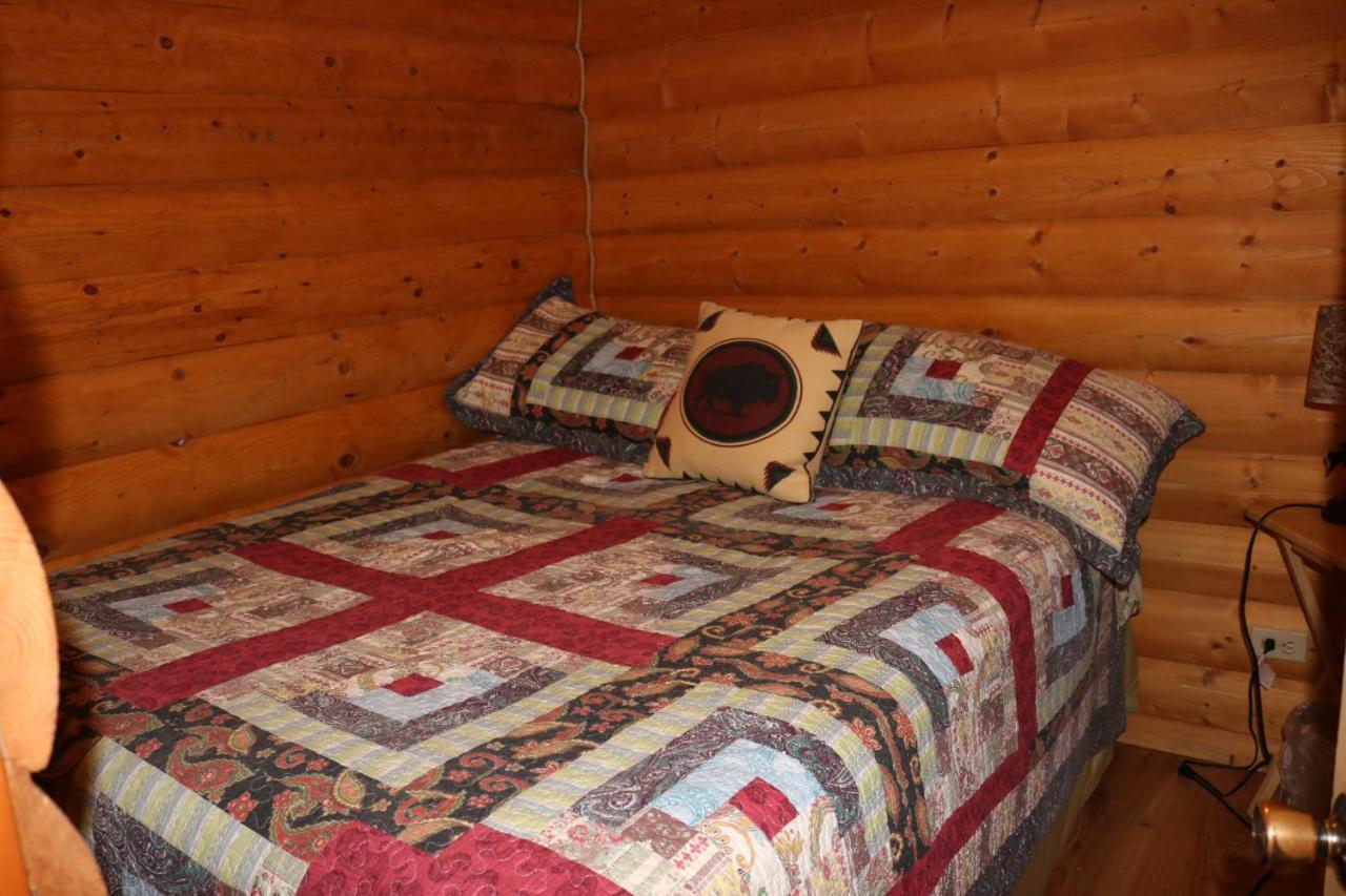 Wapiti Mountain Cabins Exterior photo